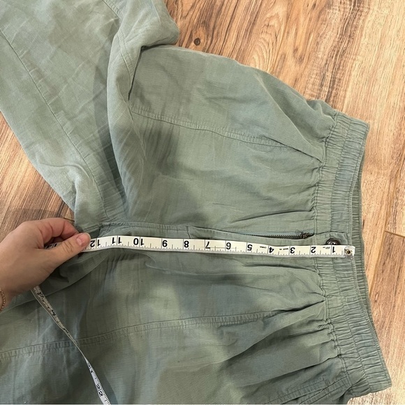 Madewell Corduroy Pull-On Tapered Pants - Picture 8 of 12